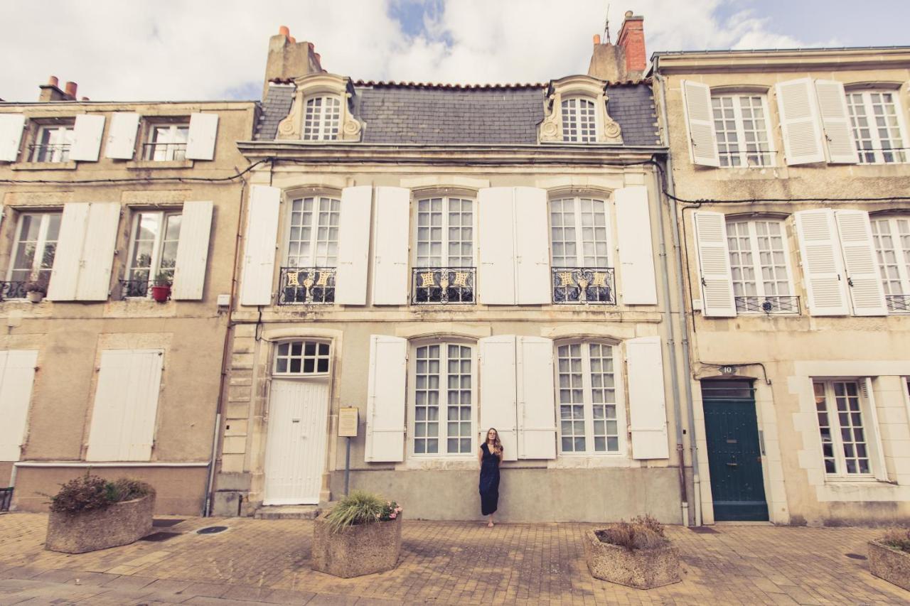 La Maison De La Liberte Studio Jules Verne Poitiers Exterior photo